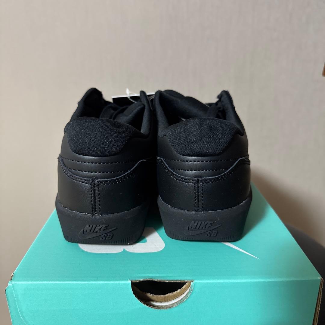 新品未使用　NIKE SB FORCE 58 PRM 27cm