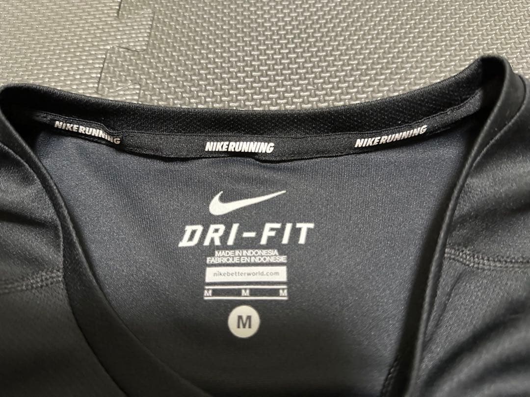 【希少】Nike DRI-FIT 稲妻デザイン EKIDEN PACK 箱根駅伝