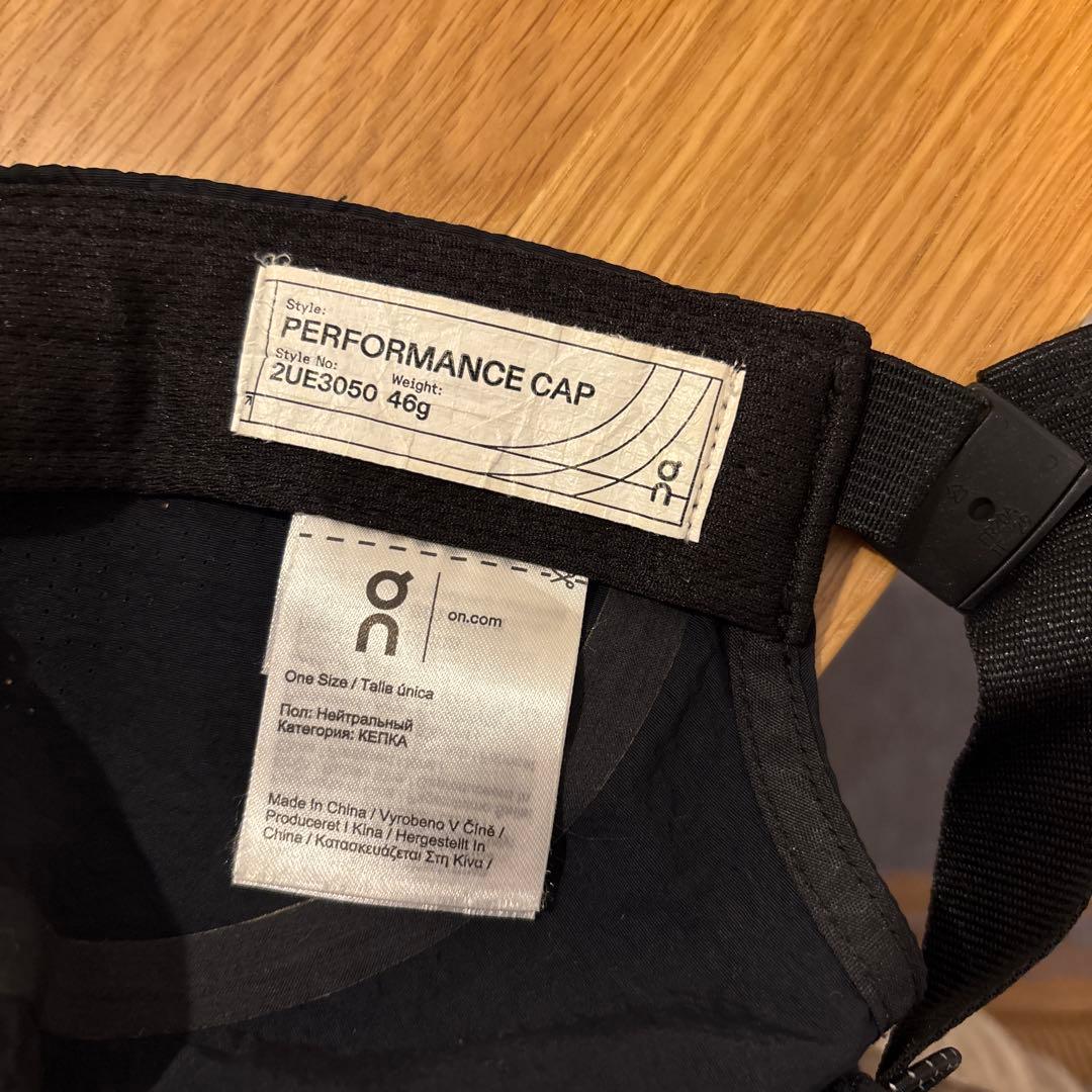 On Performance Cap ブラック