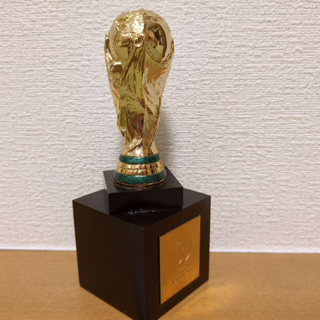 FIFA 日韓ワールドカップ記念　オーナメント　トロフィー 　2002年