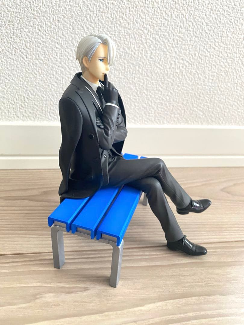 ユーリ!!! on ICE ARTFX J ヴィクトル・ニキフォロフ フィギュア