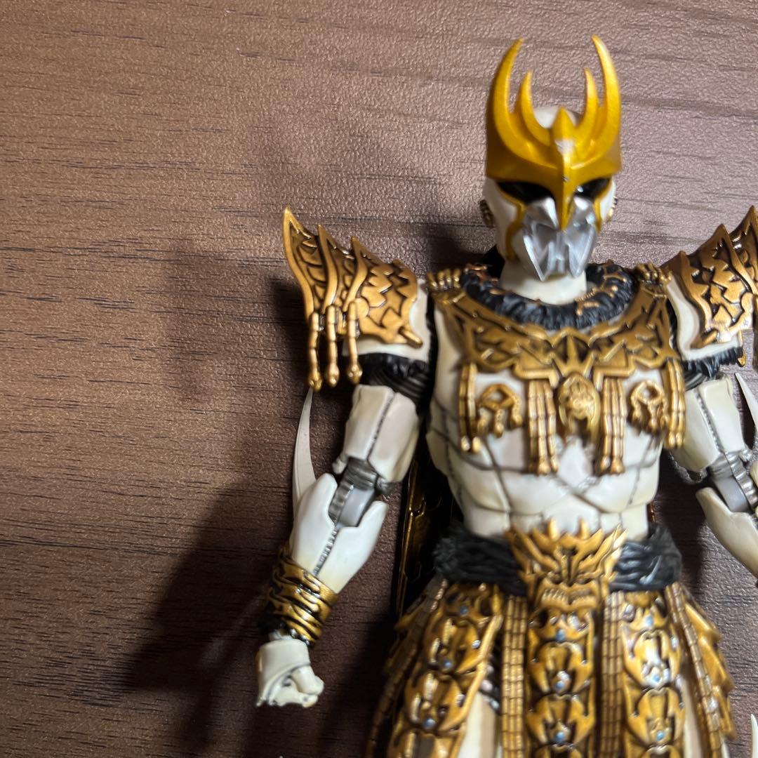 S.H.フィギュアーツ　真骨彫製法　ン・ダグバ・ゼバ　箱無