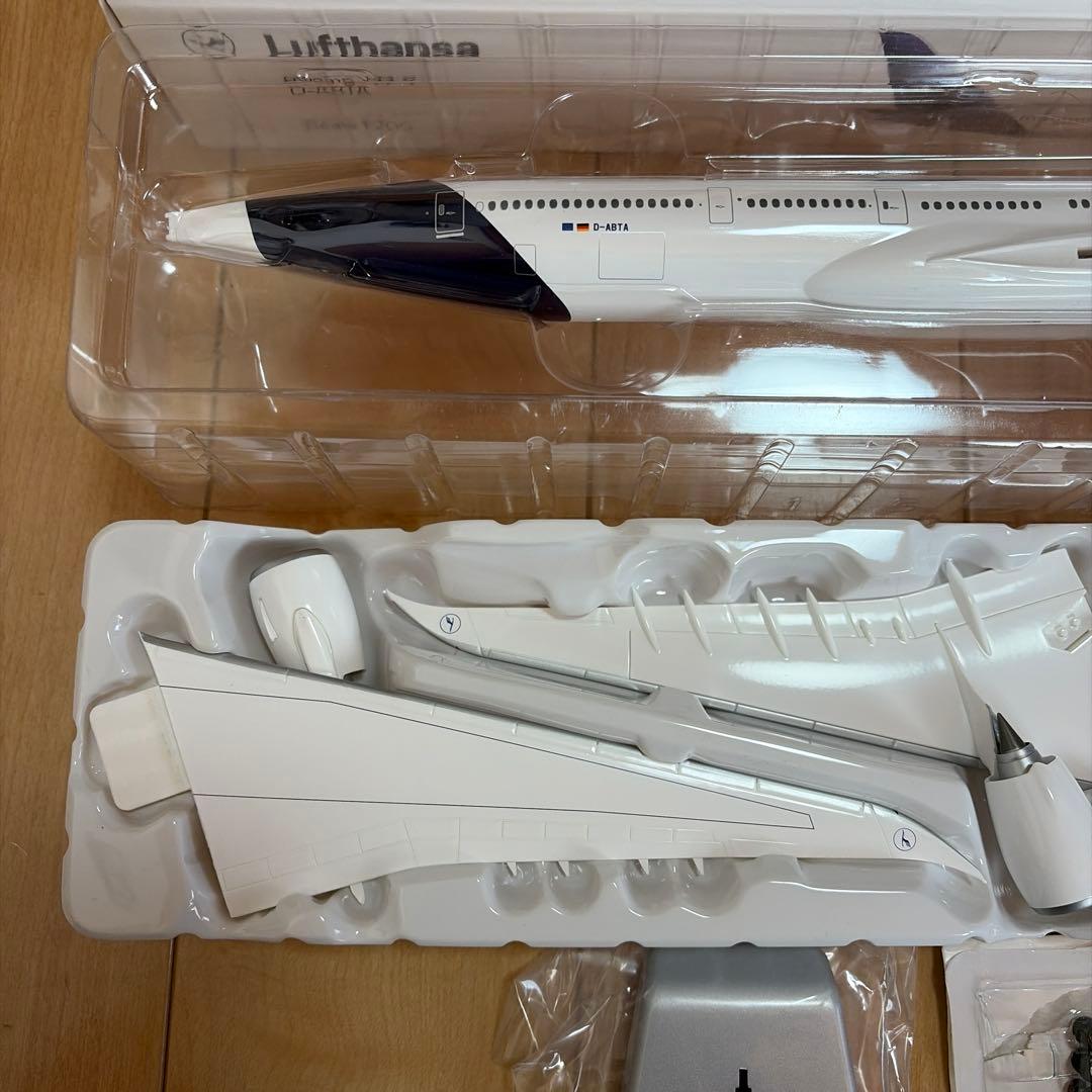 Lufthansa Boeing 777-9 D-ABTA1:200ルフトハンザ