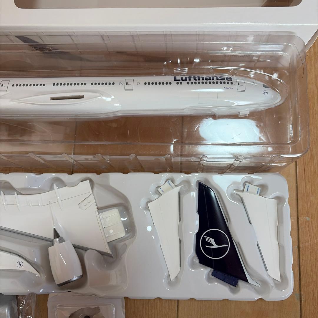 Lufthansa Boeing 777-9 D-ABTA1:200ルフトハンザ