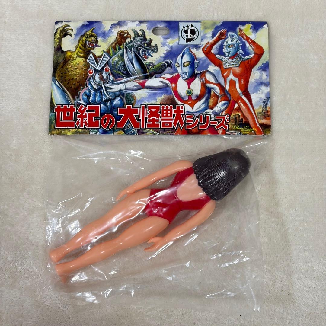 【新品】マーミット 怪獣天国 アンヌ 赤水着 1期 ソフビ ウルトラセブン 初期