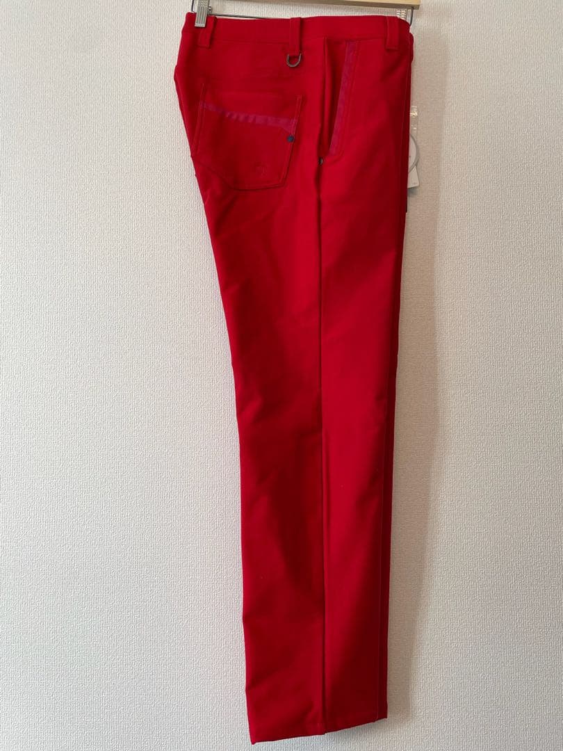 新品❗️【マンシングウェア】赤 パンツ 85 冬物　起毛
