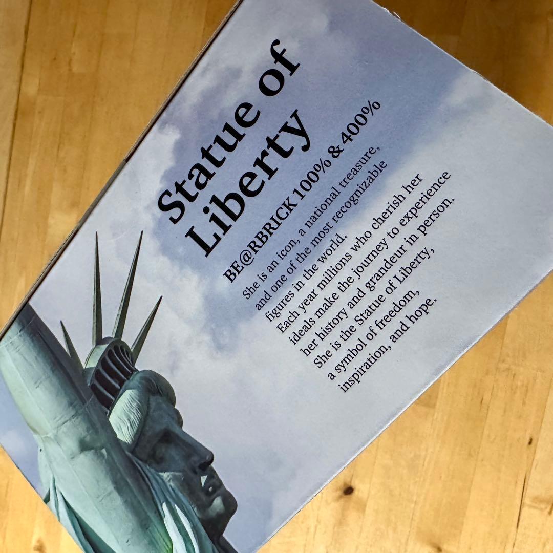 Statue of Liberty BE@RBRICK 100％ & 400％