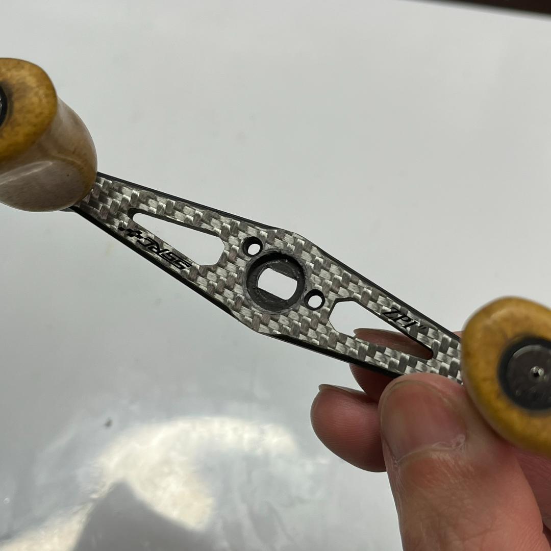 ZPI SSRC ストレートカーボンハンドル　軸間85ミリ　シマノ　【管番PF】