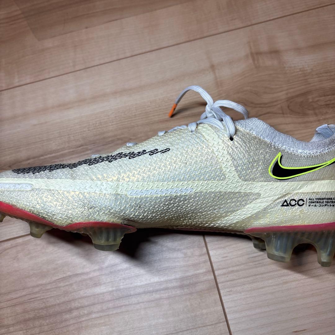 【限定モデル】Nike PhantomGT2