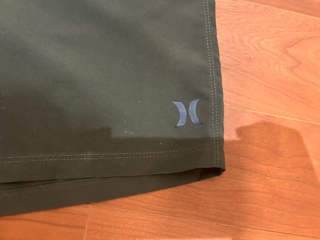 Hurley 32インチ　オリーブグリーン ボードショーツ