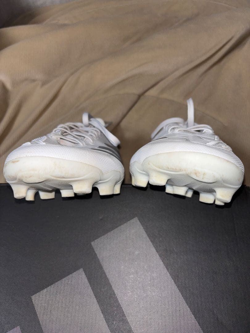 adidas プレデターリーグ HGAG