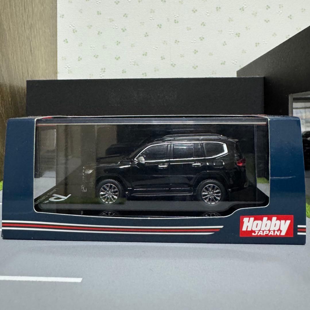 HobbyJapan ランドクルーザー300 White Black 1/64