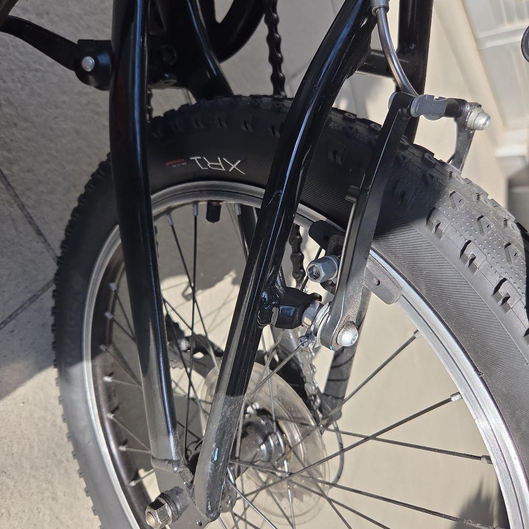 Trek キッズ自転車 20インチ ブラック/オレンジ　(東京都中央区引取のみ)
