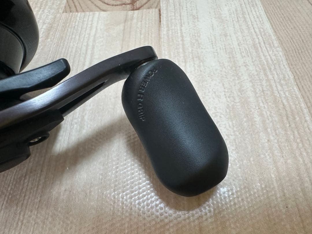 SHIMANO バスワンXT 150（右ハンドル仕様） ベイトリール
