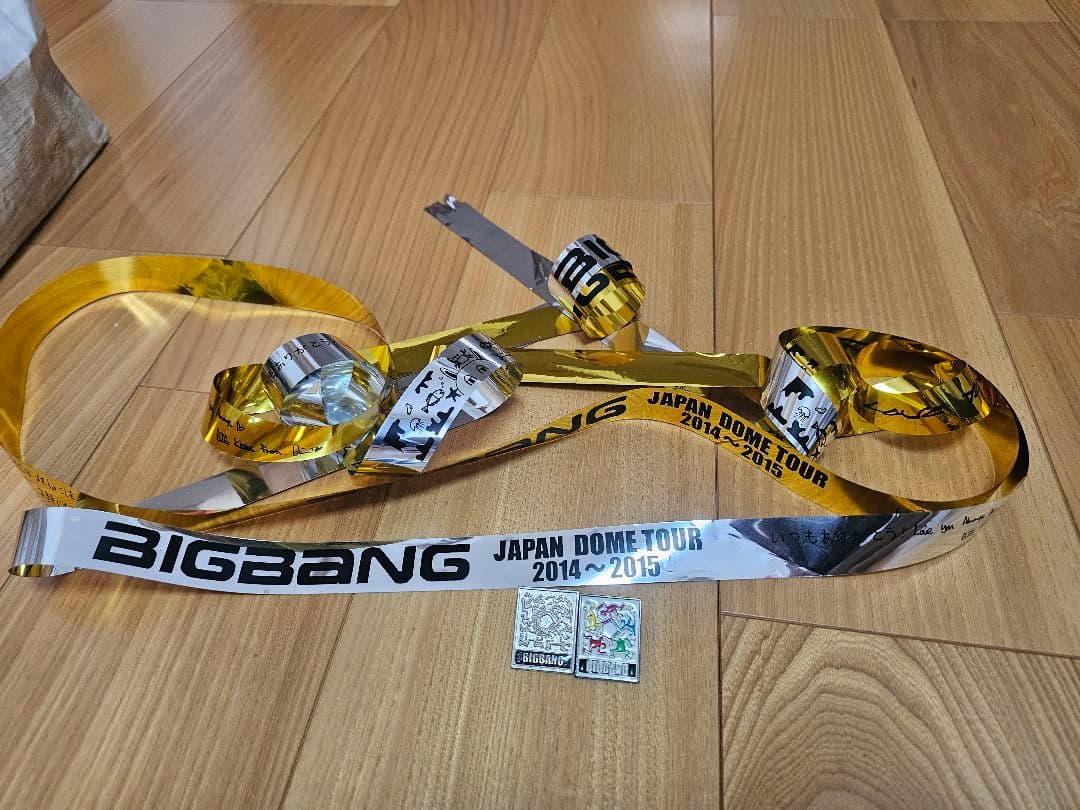 BIGBANG ライブグッズ キースヘリングコラボ ピンバッジセット