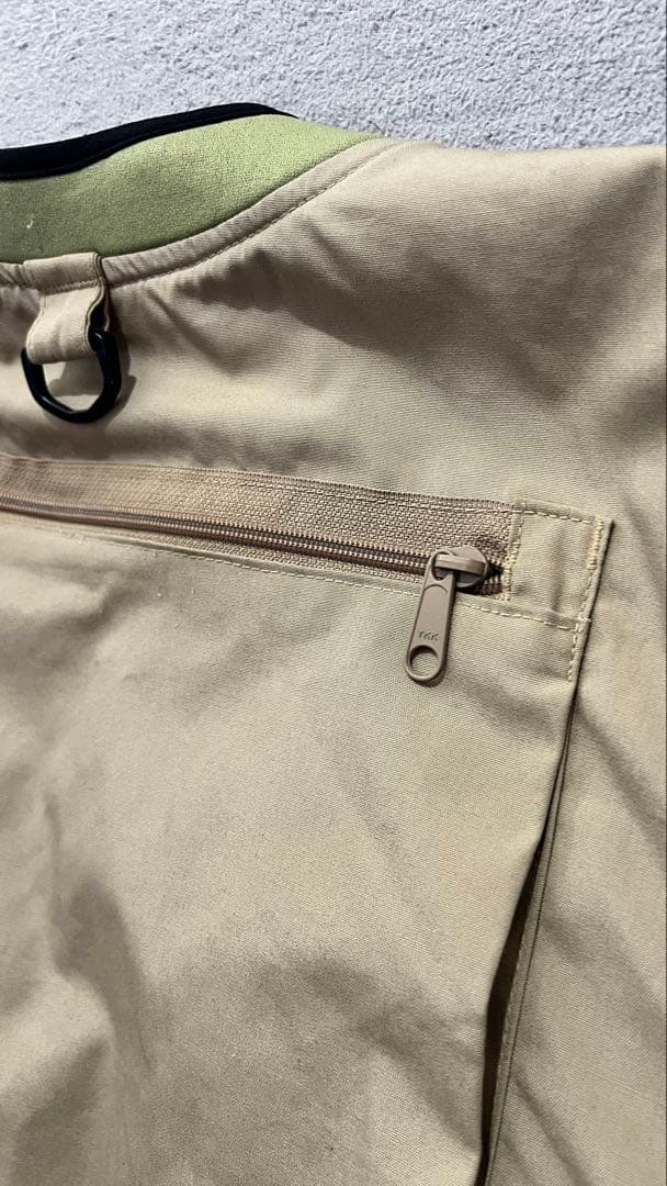 Columbia フィッシングベスト ベージュ