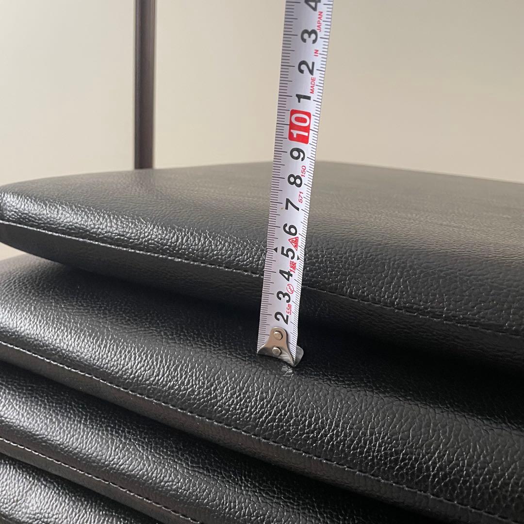 大きいサイズ　50×50×厚み5cm 黒　滑りにくいレザー　業務用　座布団　黒