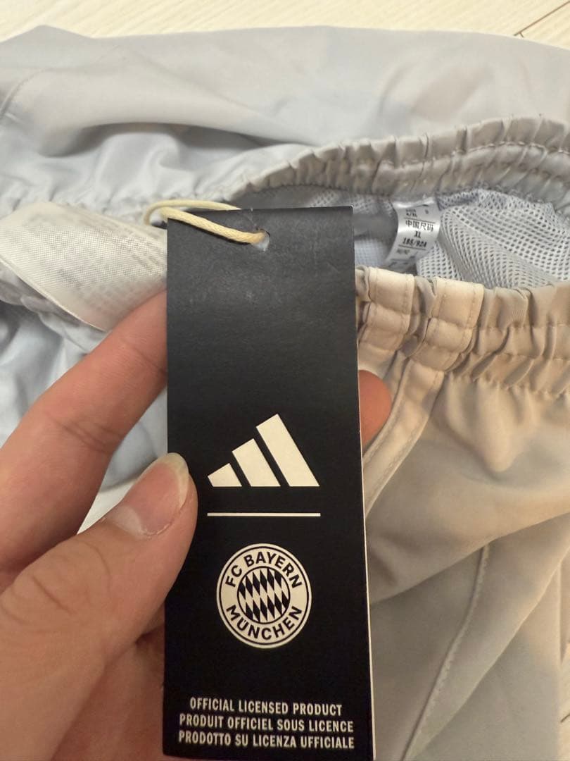 adidas FCバイエルン・ミュンヘン トラックパンツ
