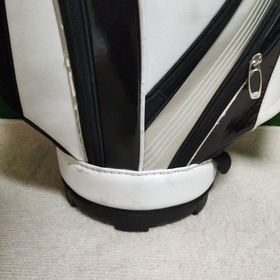 TaylorMade キャディバッグ ホワイト・ブラック フード無し