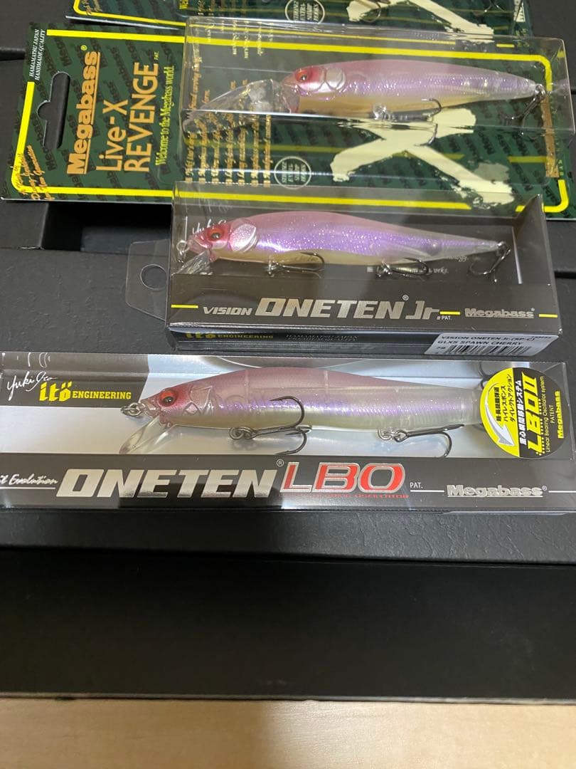 Megabass GLS SPAWN CHERRY ルアー4点セット