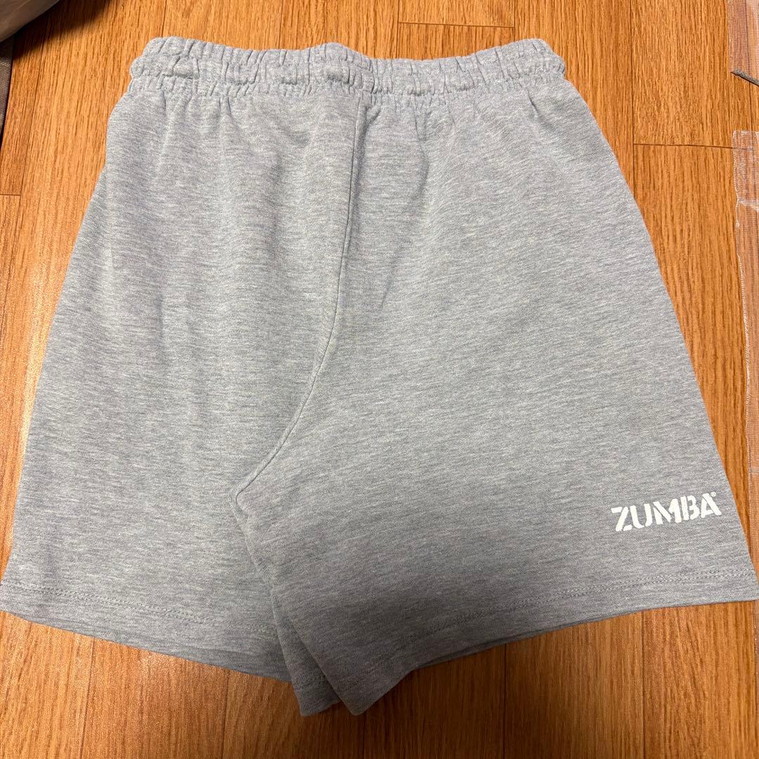 ZUMBA xs サイズ ショートパンツ デニムグレー