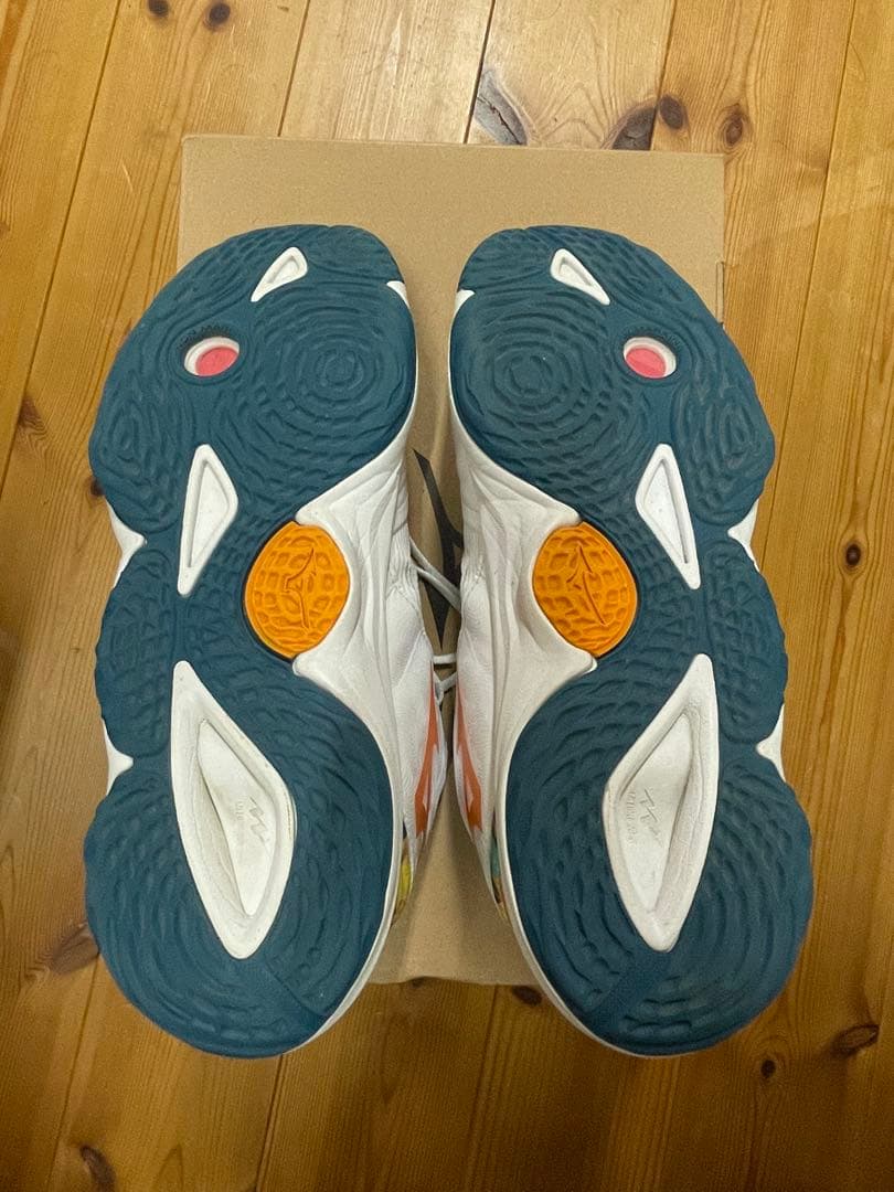 MIZUNO(ミズノ) ウエーブモーメンタム3 28.0