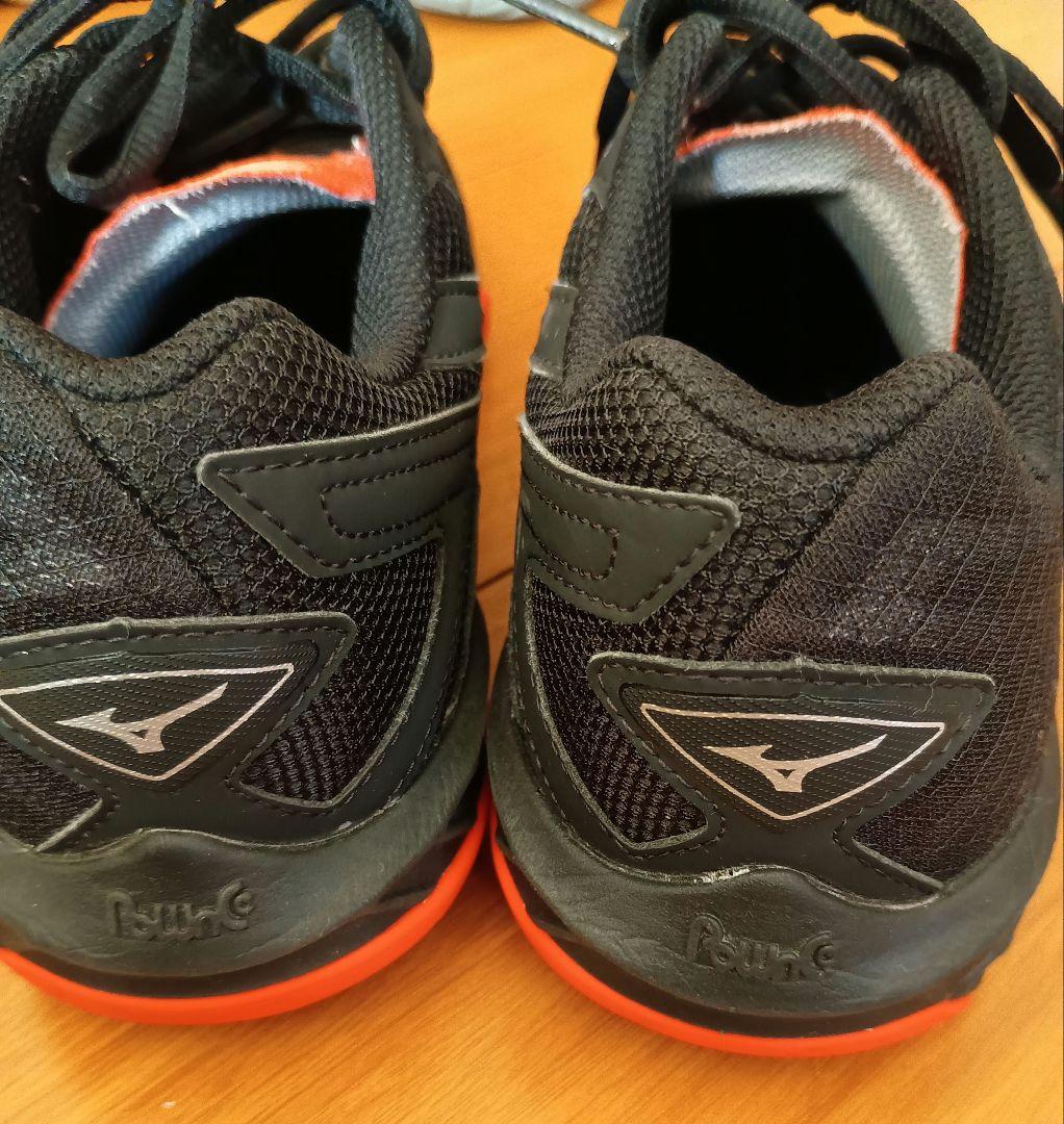 Mizuno WAVE CLAW ELITE 黒/オレンジ　24.5cm