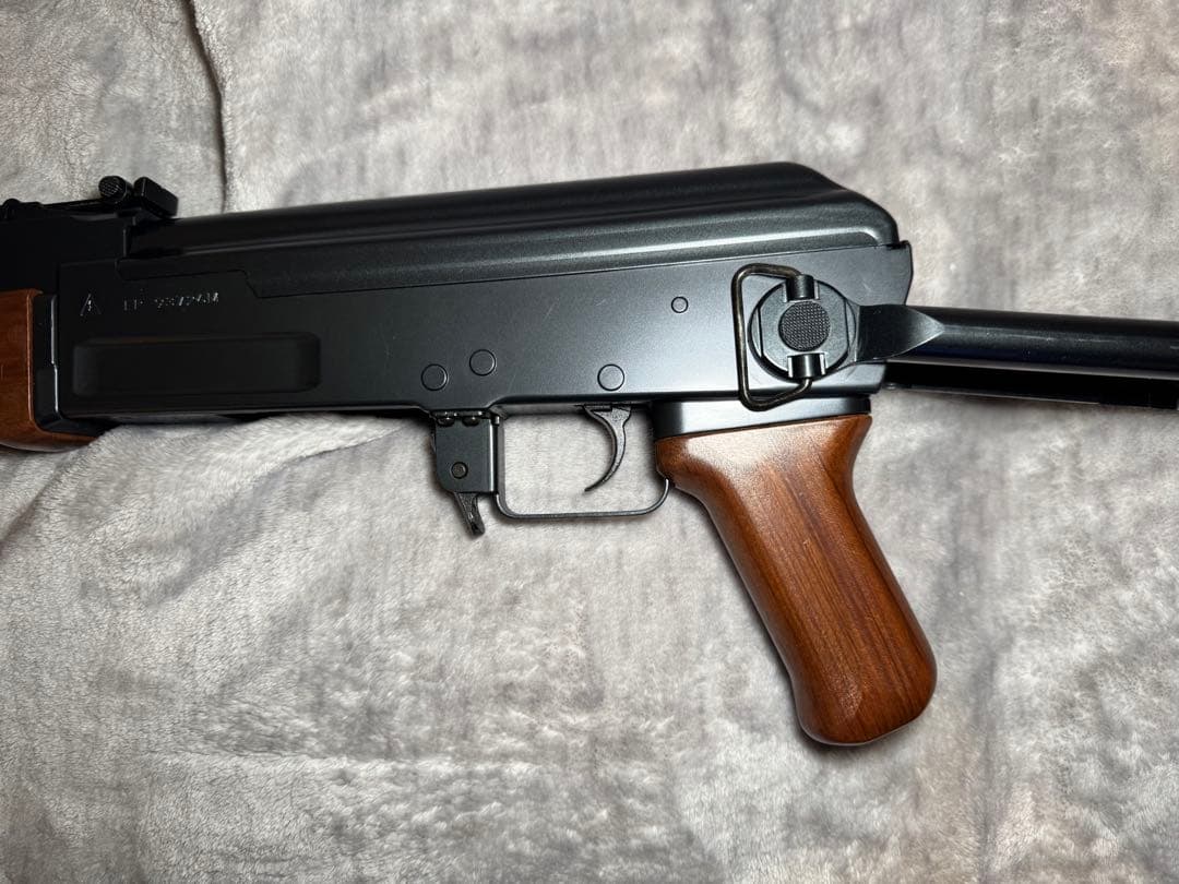 東京マルイ AK47S スタンダード電動ガン 多弾マガジン1本含めおまけ付き