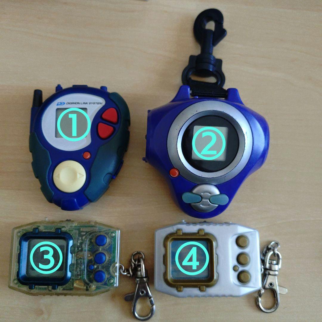 ソ*ラ様 デジモン携帯型液晶育成ゲーム機　4個セット