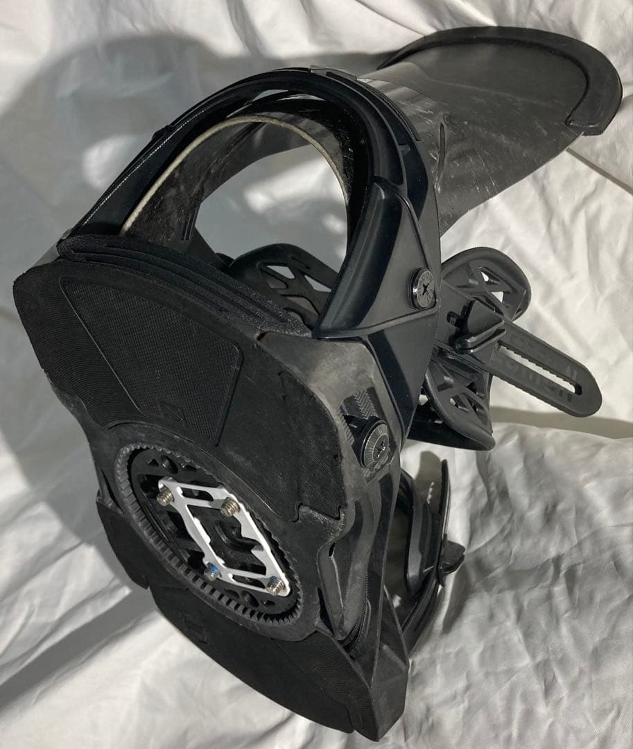 値下！カーボンハイバック高反応！SALOMON クォンタムバインディングMサイズ