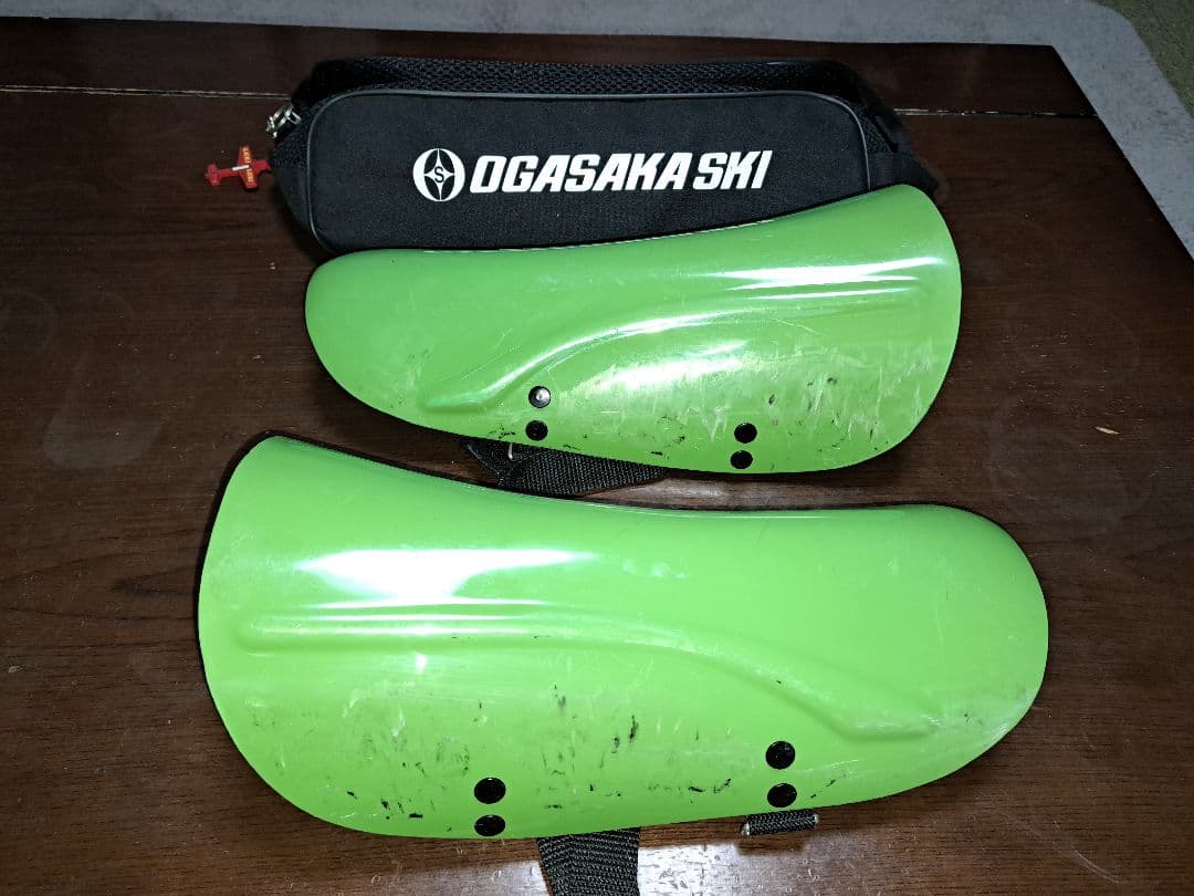 KOMPERDELL SL競技 レガース　シンガード　オガサカ収納袋付　31cm