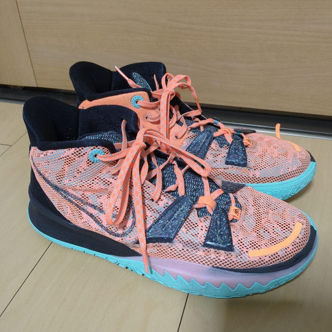 NIKE カイリー7 27cm
