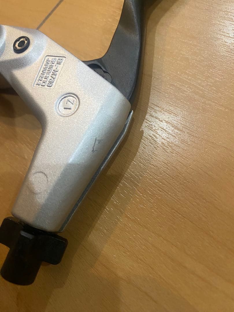 Shimano Deore XT ブレーキレバー　左右