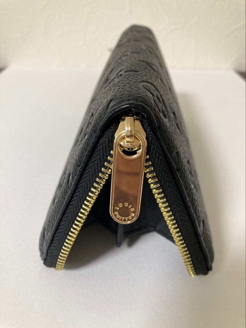[LOUIS VUITTON］長財布ファスナー付き
