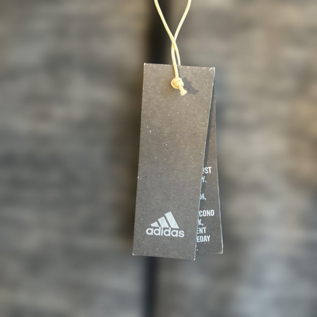 adidas レディーススポーツグレー ジャケット 新商品タグ付き