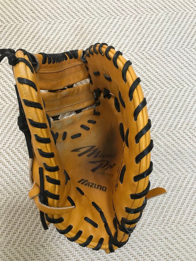 中古品　ミズノプロ　軟式　ファーストミット　右投げ用