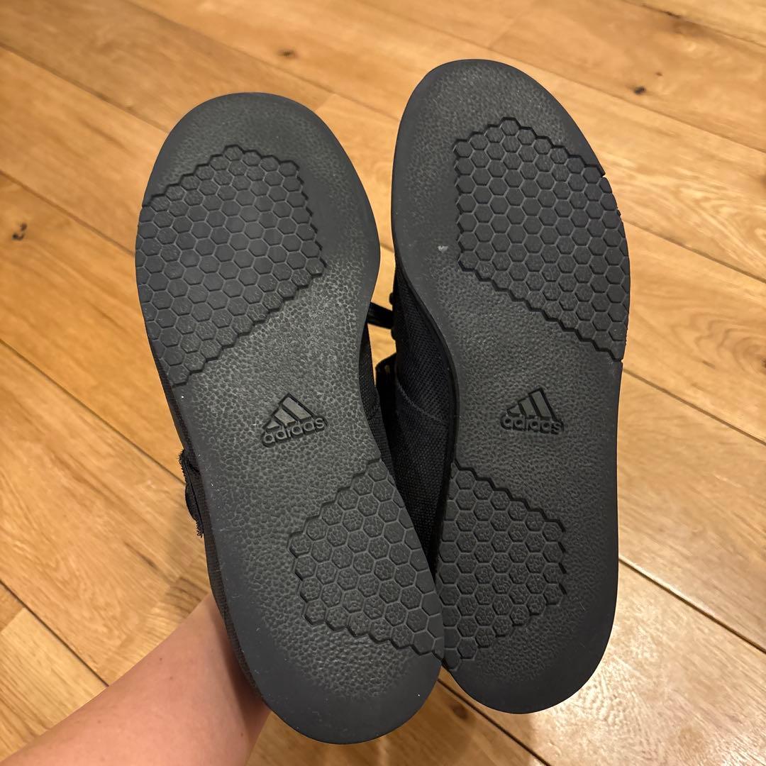 美品 adidas Powerlift ブラック 24cm