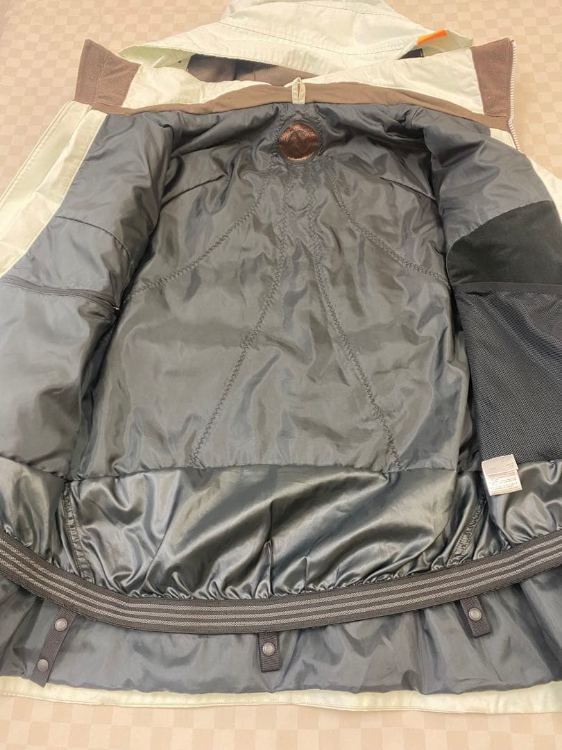 e1242☆DESCENTE スノーウエア上下セット L/M カモフラージュ