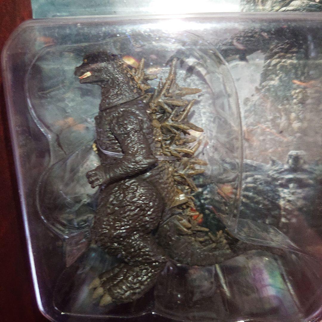 SUPER 7/ゴジラ ―0.1リアクション フィギュア
