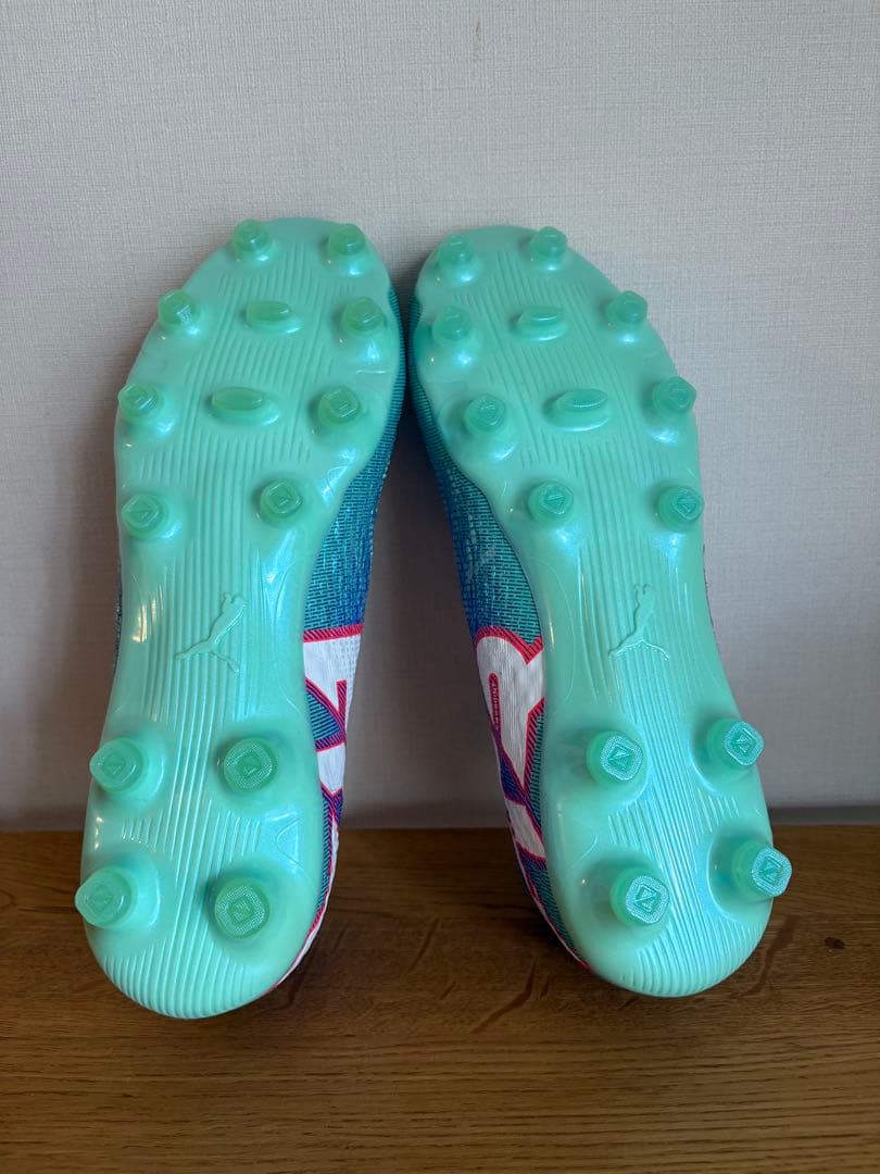 新品【PUMA】フューチャー 7 アルティメット HG/AG 25cm
