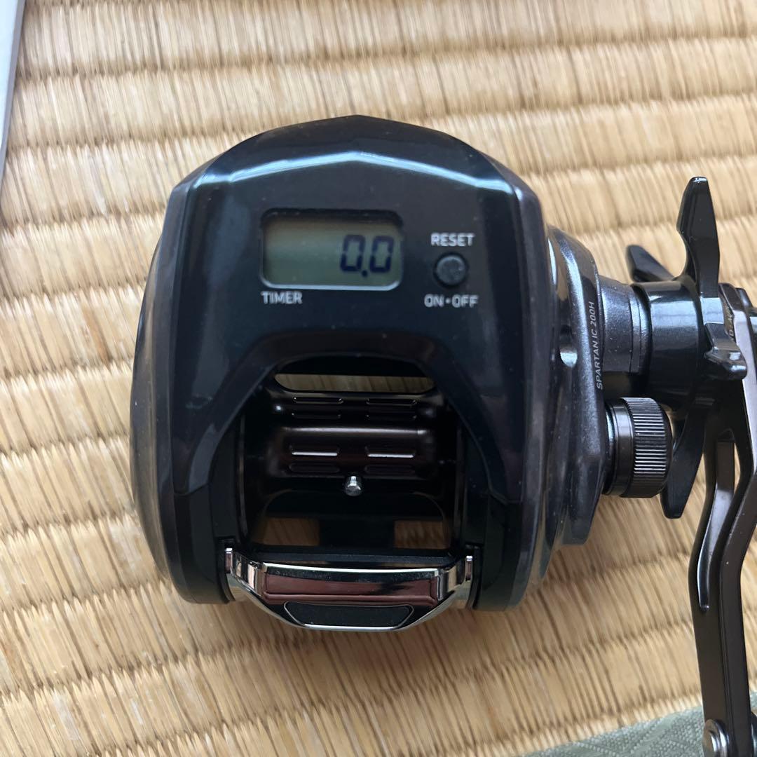 SPARTAN IC 200H ベイトリール