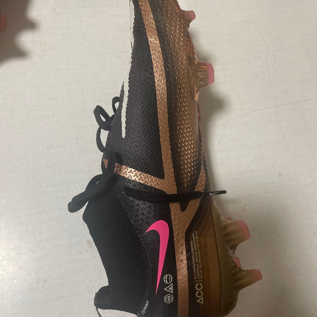 NIKEファントムgtブラック/ゴールド28.5cm