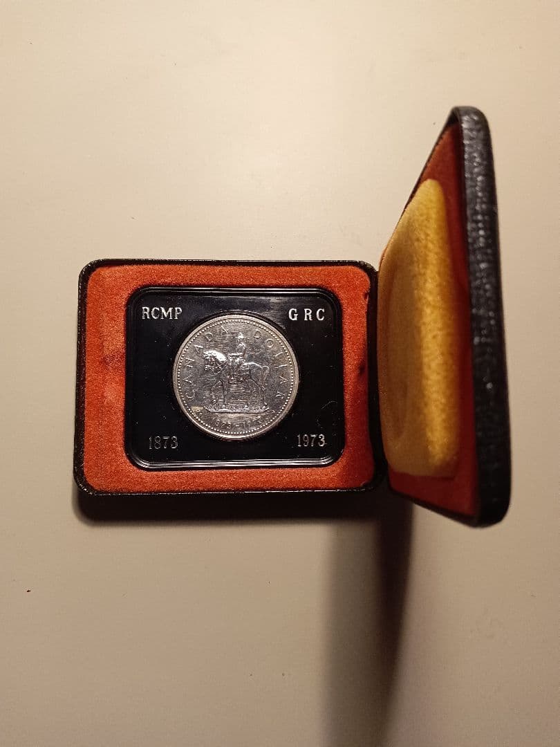 カナダ 騎馬警官 記念銀貨 1873–1973 RCMP GRC ケース付き