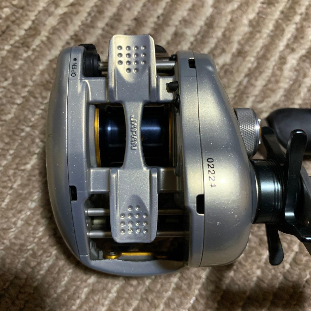 SHIMANO nium DC7 ベイトリール