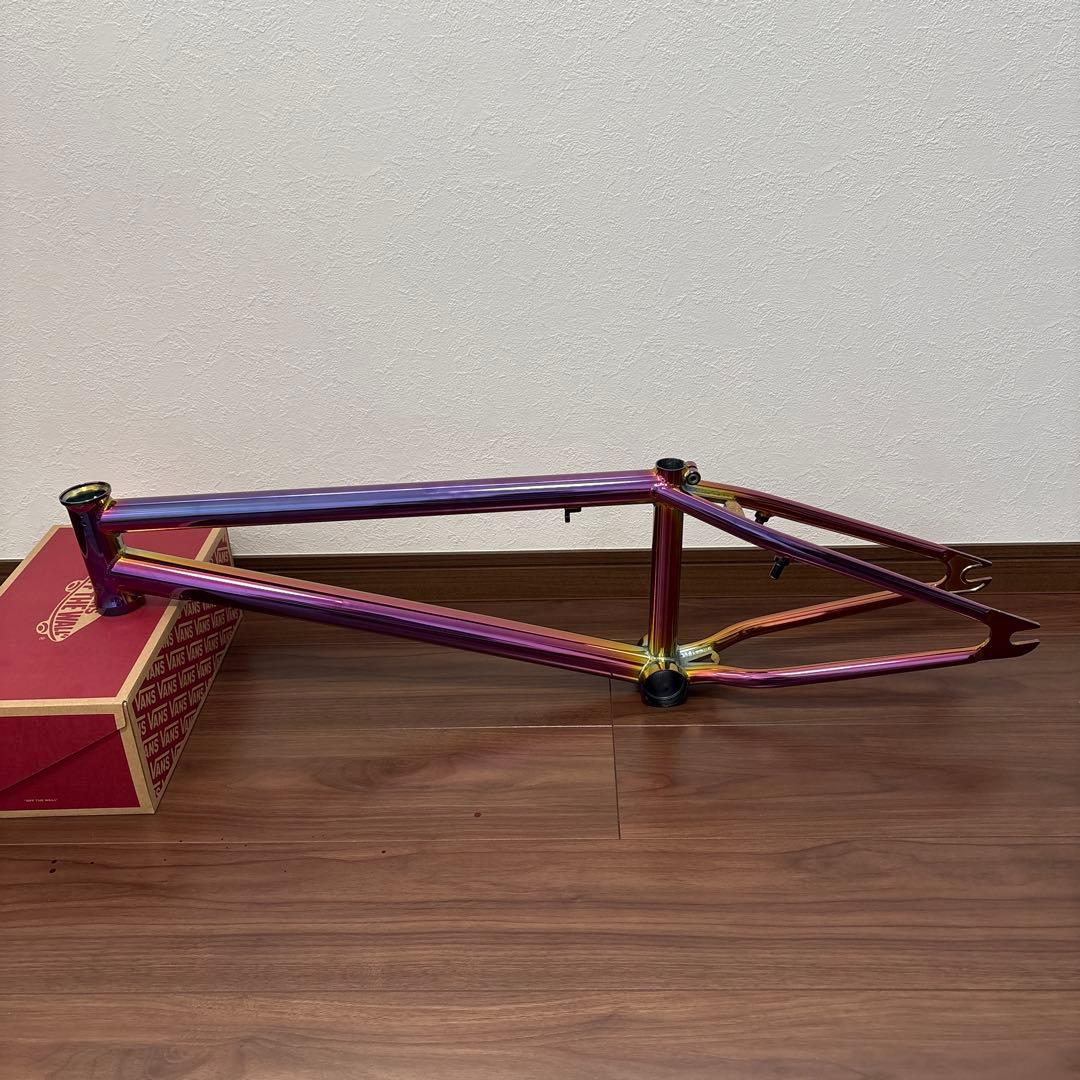 BMXフレーム　オイルスリックカラー。 ストリート