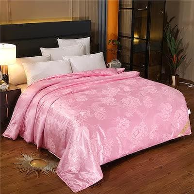 新品タグ付き　シルク掛け布団　150x200cm ピンク　シングル