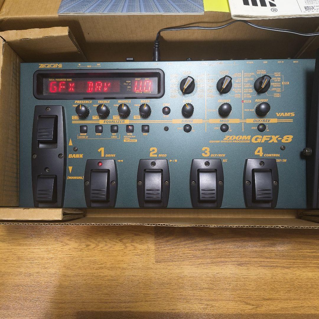 ZOOM GFX-8 ギターエフェクター Made in Japan