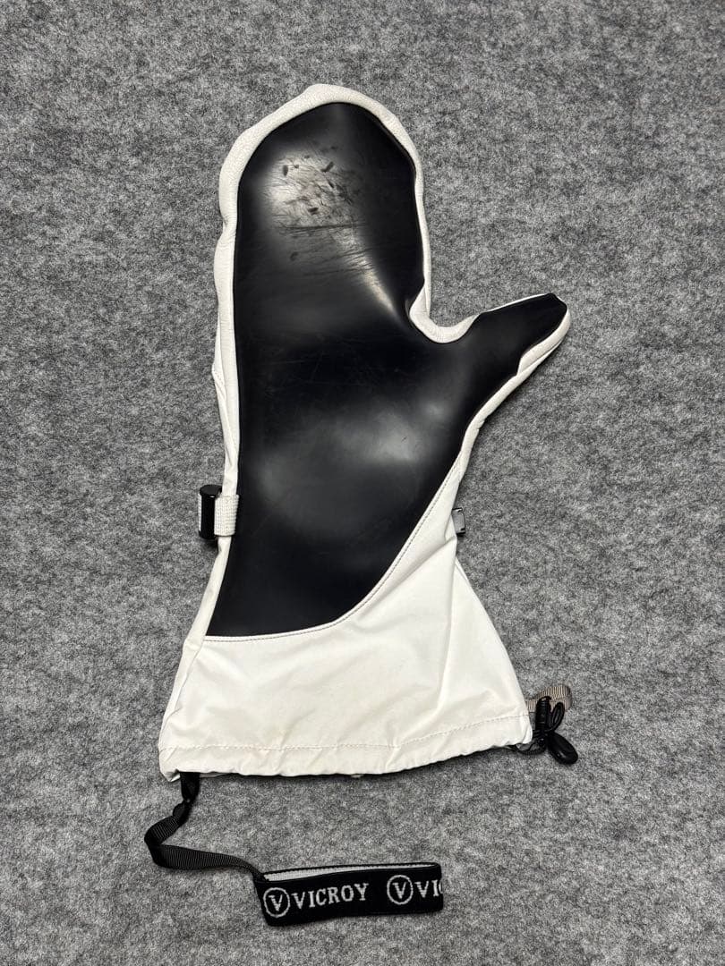【中古美品】VICROY ビクロイ グローブ Mサイズ