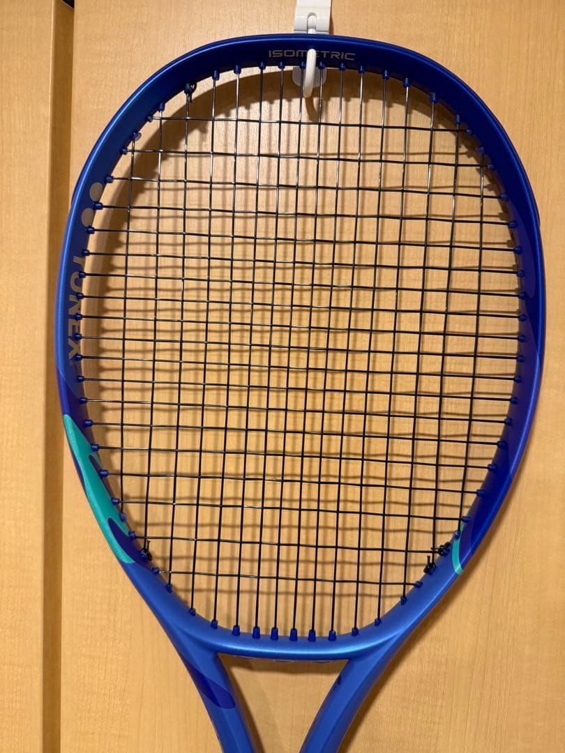 【美品】EZONE100 G2 2025モデル イーゾーン　100 YONEX