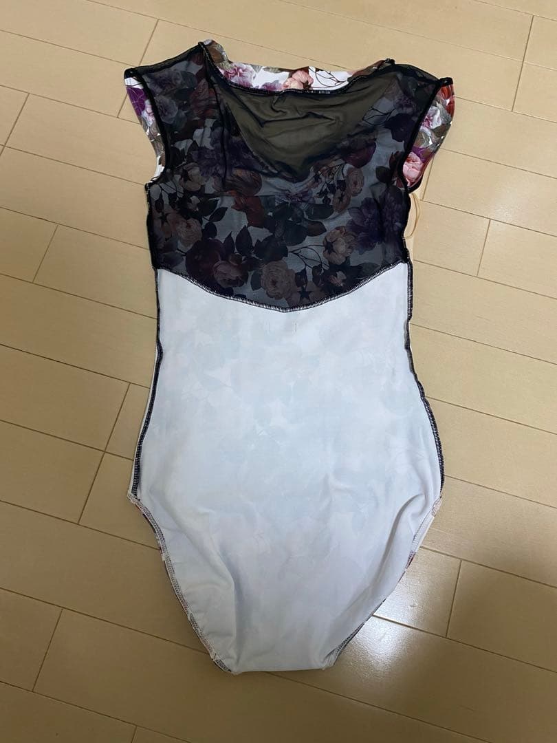 stina レオタード　Lサイズ